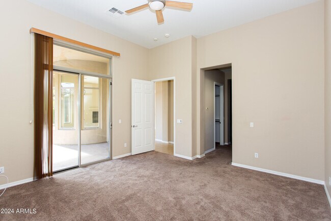 Building Photo - 3946 E Daley Ln