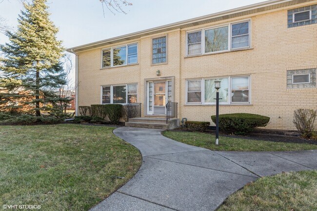 Foto del edificio - 7 S Home Ave