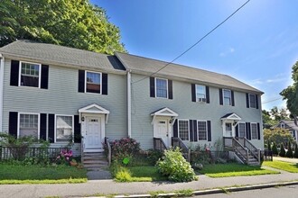 Building Photo - 5 Bancroft Ave