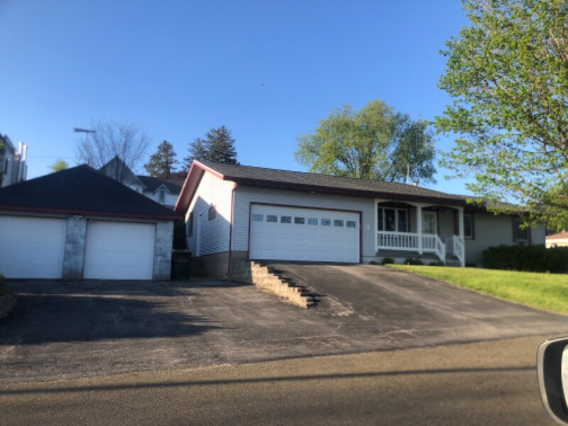 Foto principal - 10980 South St