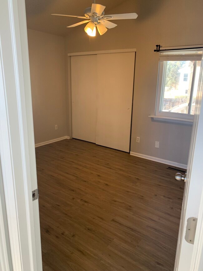Building Photo - 5242 E Sandpiper Ave