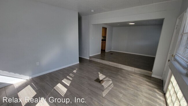 Building Photo - 3 br, 2 bath House - 911 50th Avenue Terra...