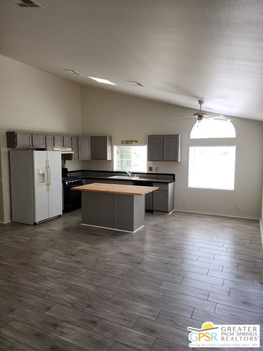 Building Photo - 29705 Avenida La Paz