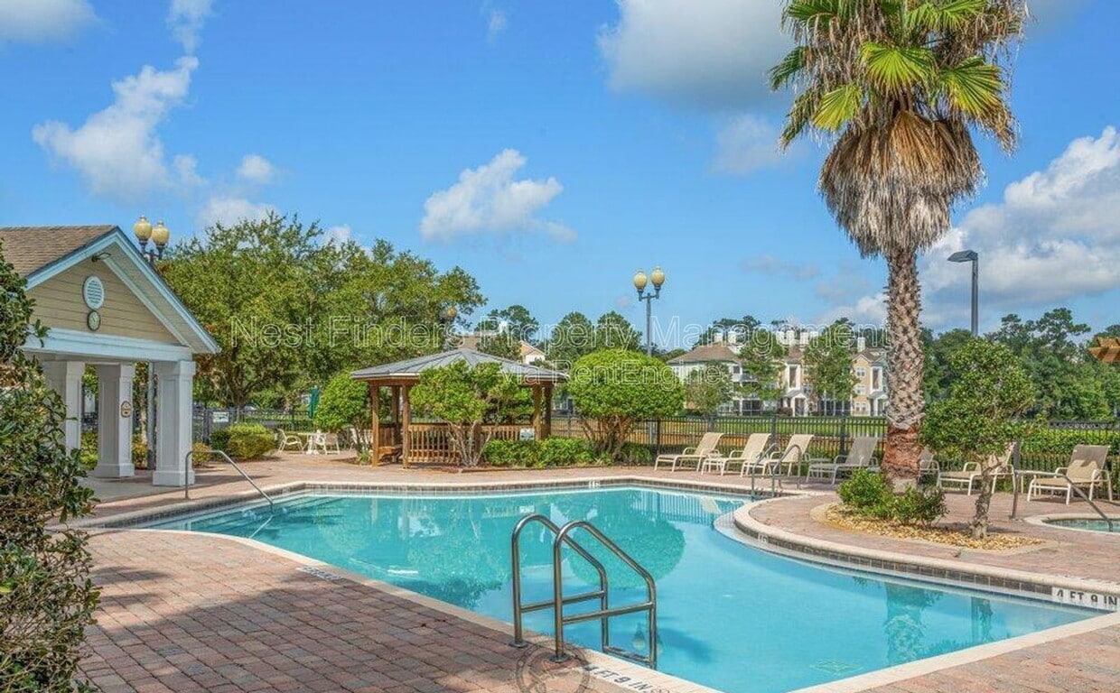 Foto principal - 8550 Touchton Rd