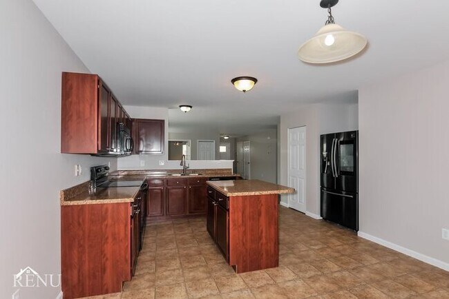 Building Photo - 623 Hunt Run Drive