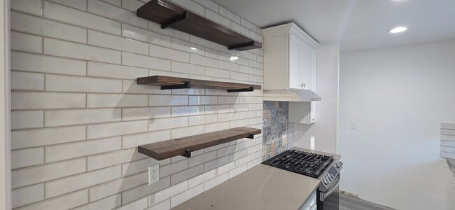 Building Photo - 5716 Autry Ave