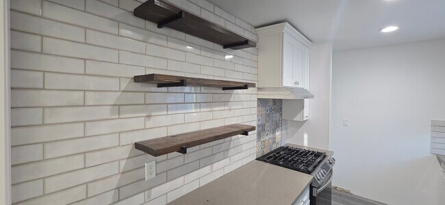 Foto del edificio - 5716 Autry Ave