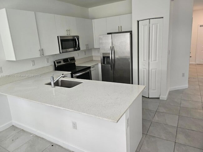 Building Photo - 28553 SW 134th Ct