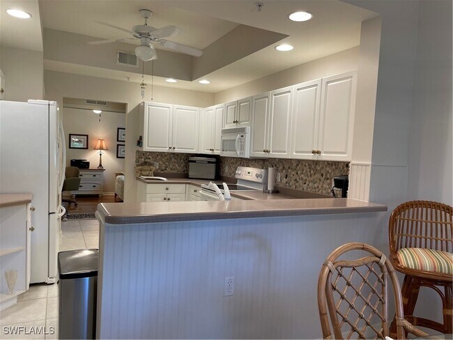 Foto del edificio - 3555 Laurel Greens Ln N