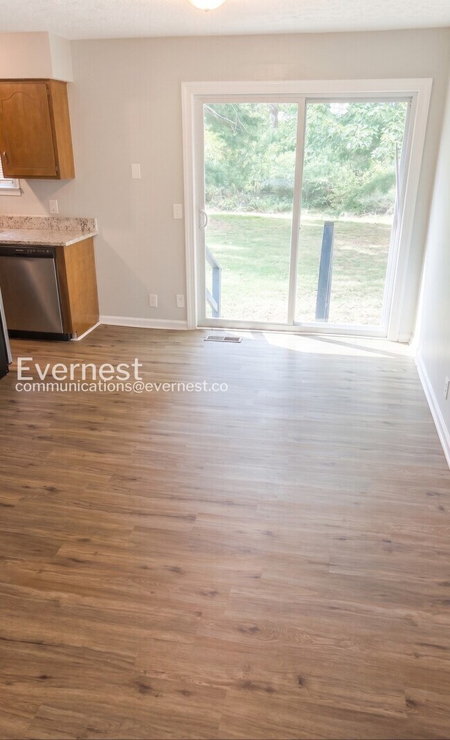 Foto del edificio - 4217 Winterbrook Rd