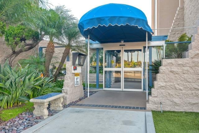 Foto del edificio - 1200 N Harbor Dr