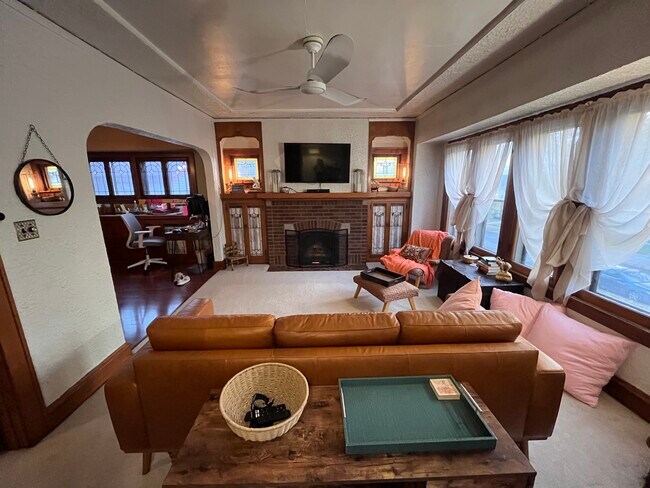 Foto del edificio - 2350 N 58th St