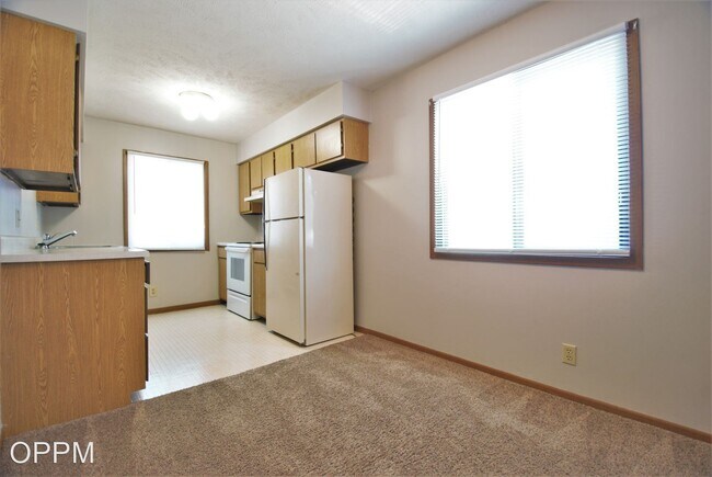 Foto del edificio - 1715-1715 N 73rd St