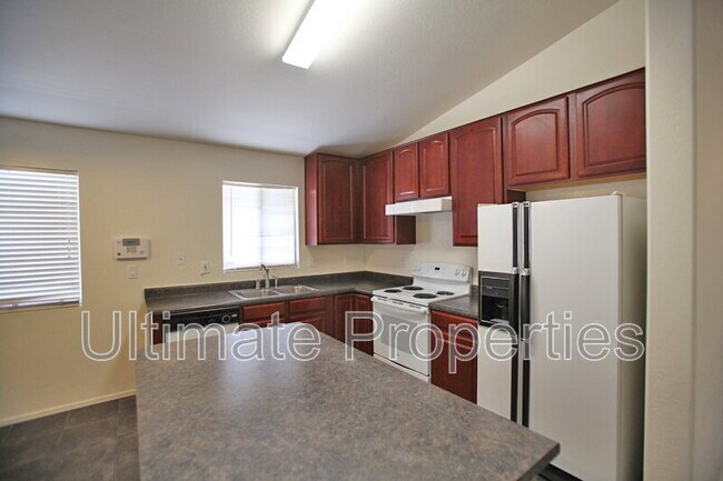 Building Photo - 21883 W Cocopah St