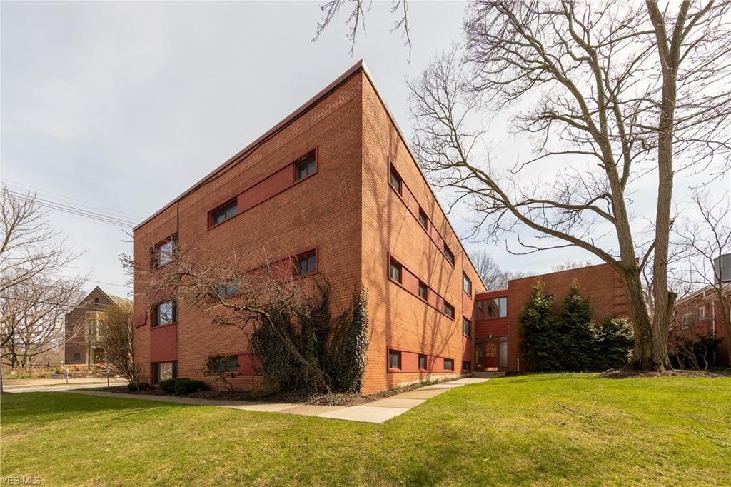2784 Euclid Heights Blvd Unit 6, Cleveland, OH 44106 Apartment for