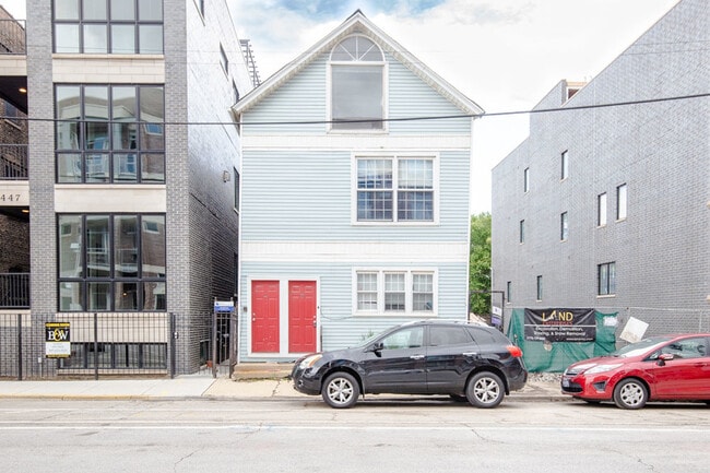 Building Photo - 2447 N Clybourn Ave
