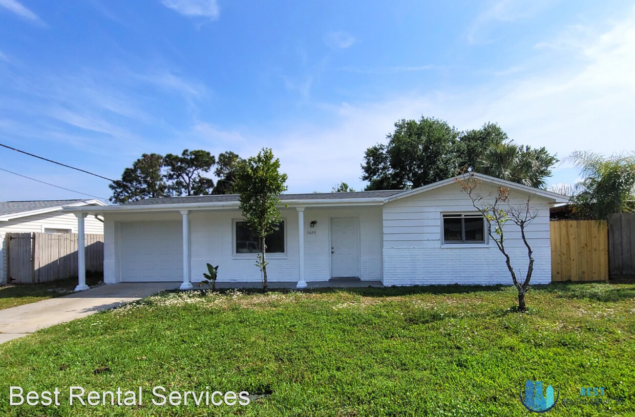 2 br, 1 bath House 4624 Eastwood Lane House Rental in Holiday, FL