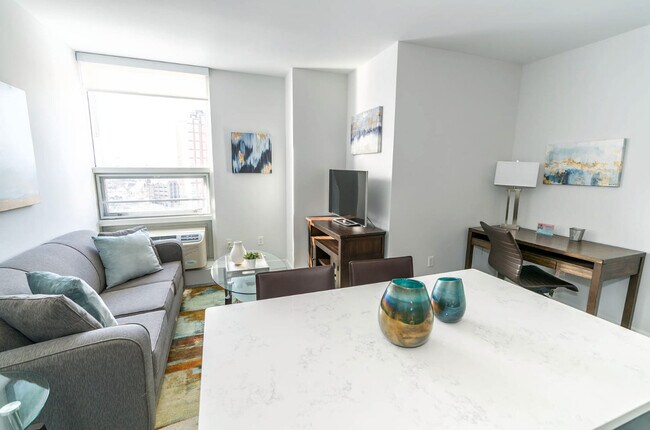 Building Photo - 50 Lecount Pl