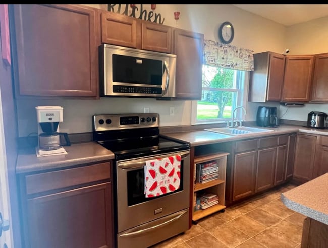 Foto del edificio - 1006 S Rowley St