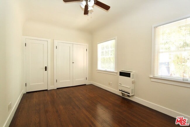 Building Photo - 4557 Lexington Ave