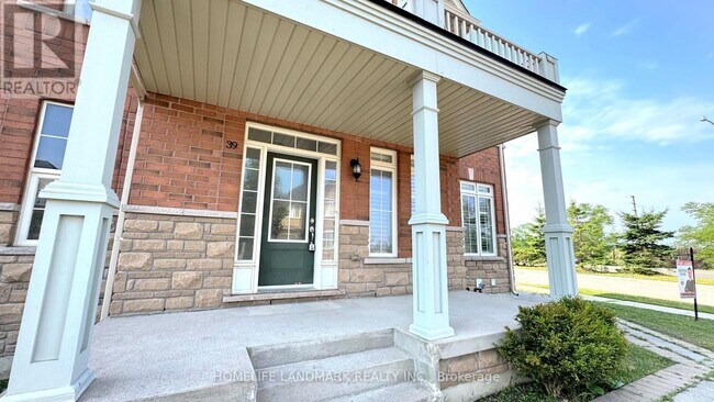 Building Photo - 39 Pavlova Crescent