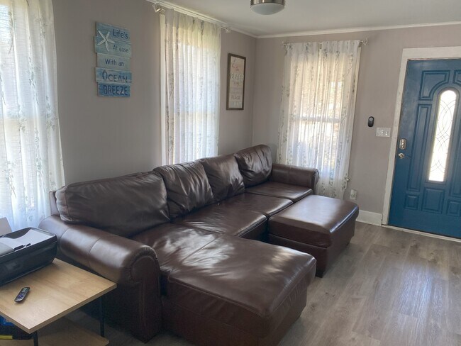 Foto del edificio - 601 E Bobe St