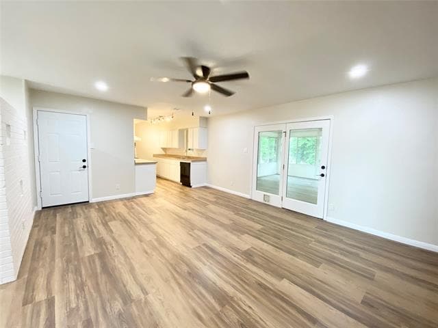 Foto del edificio - 1314 Timberlake Cir