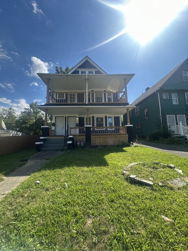 Foto del edificio - 11320 Durant Ave