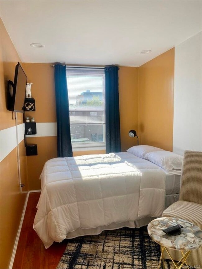 Photo - 660 Williams Ave House