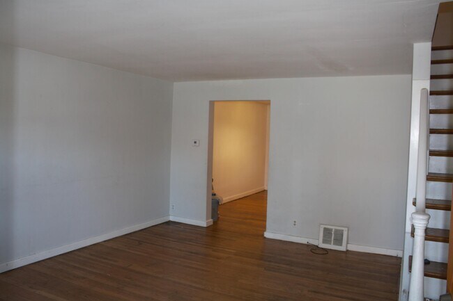 Building Photo - 3123 N 6th St