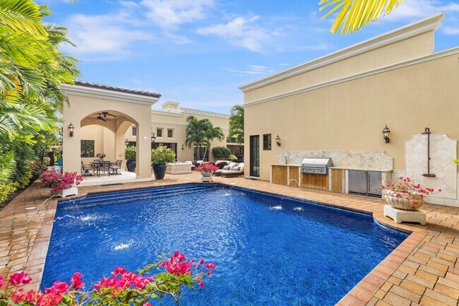 Building Photo - Luxury 5BR Grand Estate w/ Pool & Golf Simulator