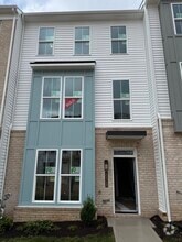 Building Photo - 15348 Oasis Sun Aly