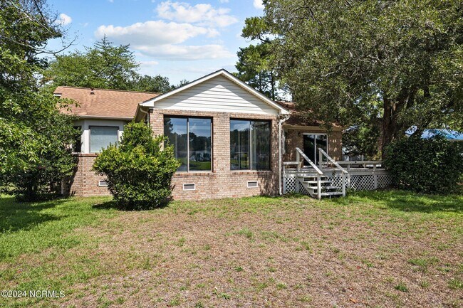 Building Photo - 5722 Gondolier Dr