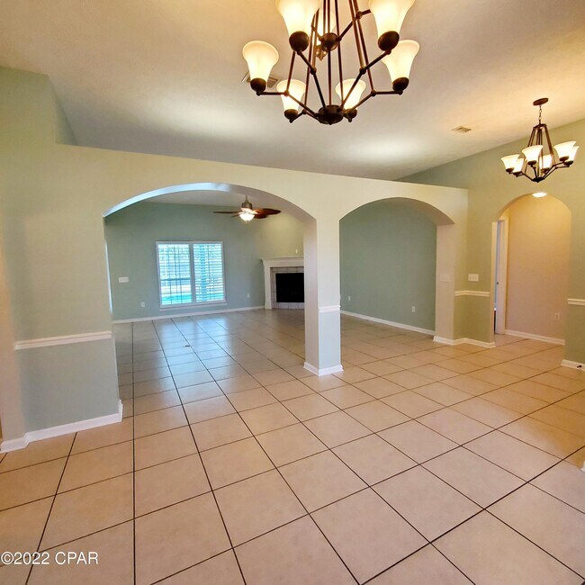 Building Photo - 431 Hidden Island Dr