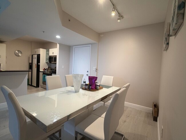Foto del edificio - 2775 NE 187th St
