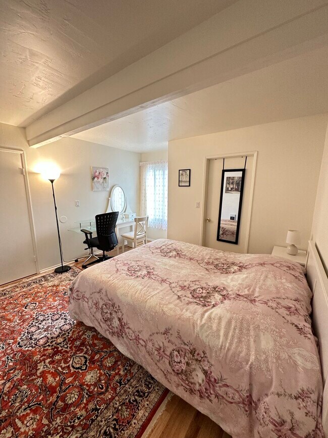 Building Photo - 4143 Mt Alifan Dr