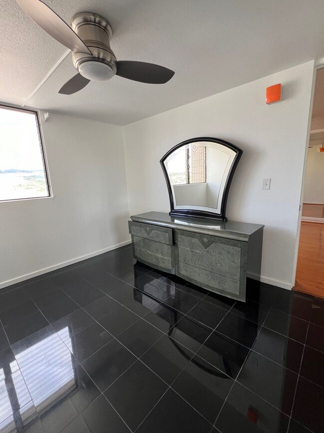 Photo - Available Now! Convenient Location Apartment