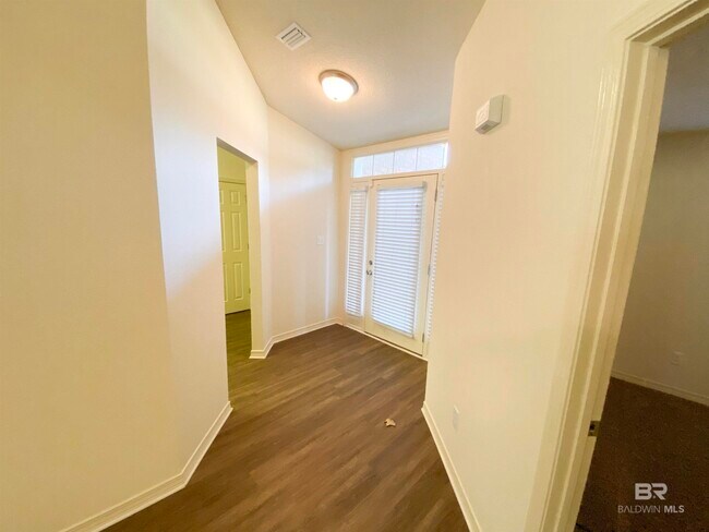 Building Photo - 11801 Balsam Ct