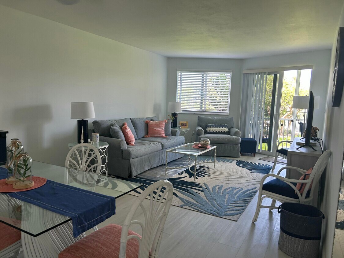 Foto principal - 2760 Banyan Rd