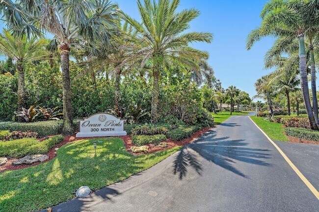 Building Photo - 300 N Hwy A1A