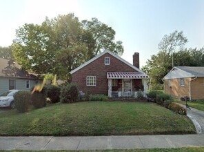 Building Photo - 921 Dennison Ave