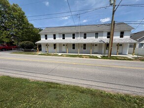 Building Photo - 3777-3783-3783 Huckleberry Rd