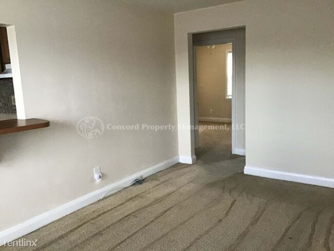 Building Photo - 1343 Taylor Ave