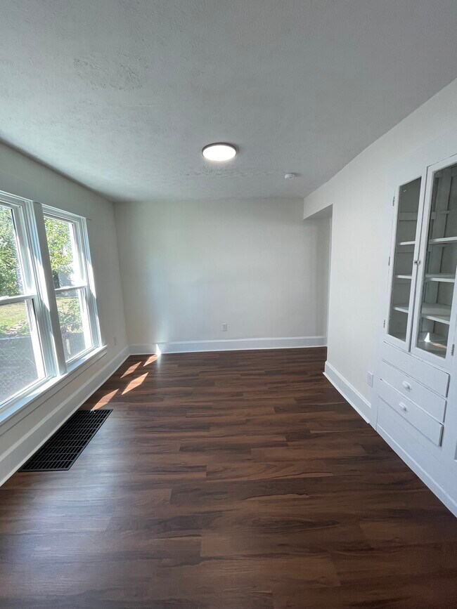 Foto del edificio - 1930 Aberdeen Ave