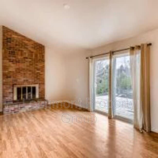 Foto del edificio - 2525 Lanyon Dr