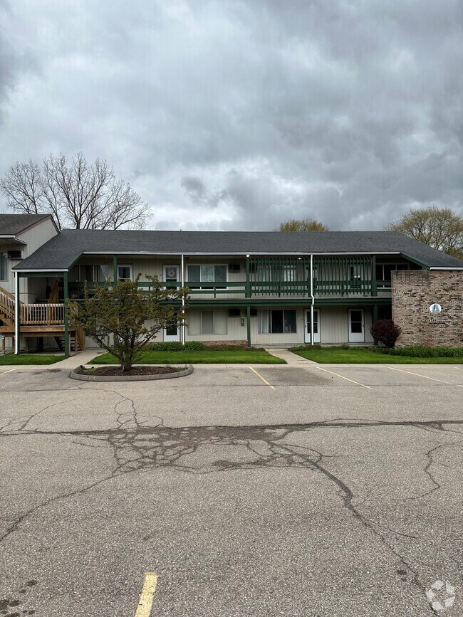 Oak Grove Park Townhouses for Rent Haslett, MI 1 Townhouses