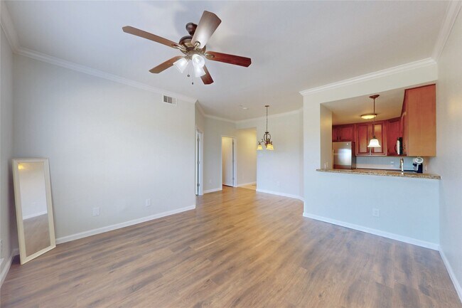 Foto del edificio - 793 Davis Rd