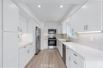 Building Photo - 707 Orchid Ave