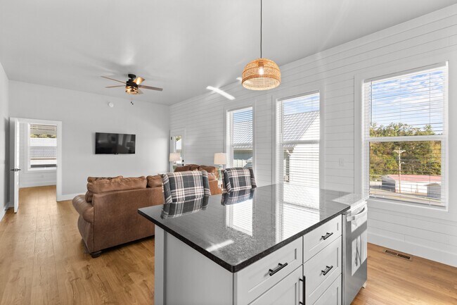 Foto del edificio - 219 Auttie Cir