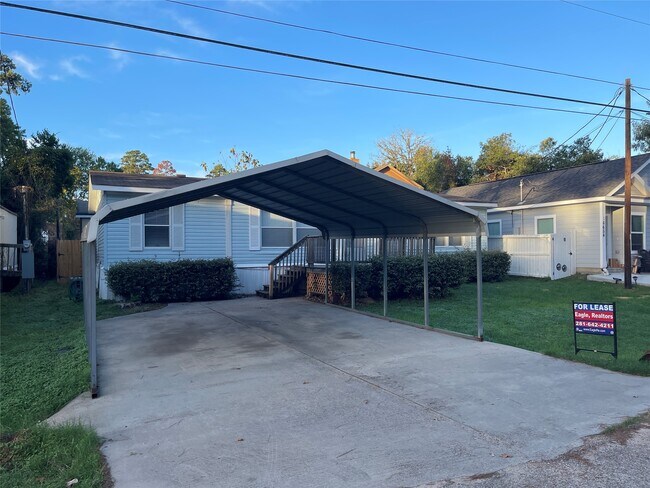 Foto del edificio - 16658 Meadowcroft St